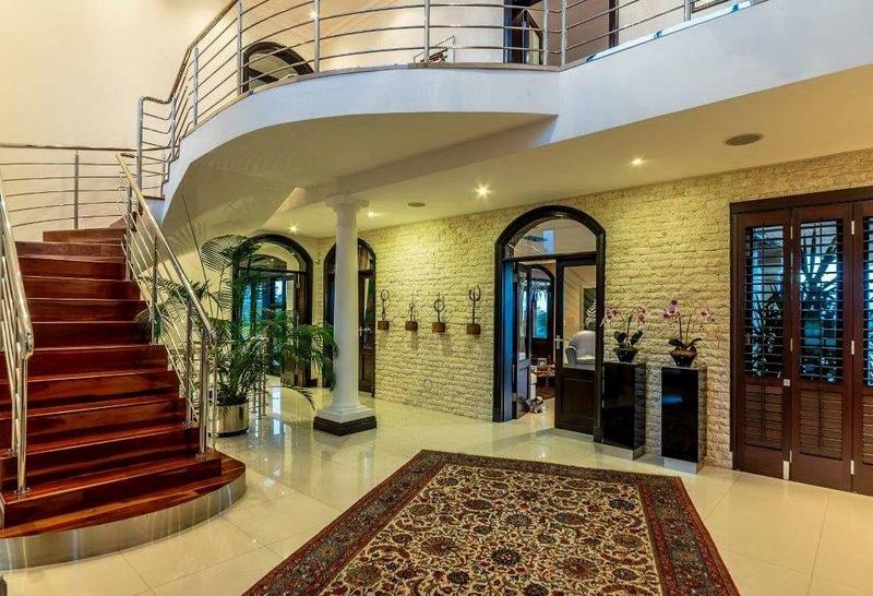 5 Bedroom Property for Sale in Stellenbosch Central Western Cape